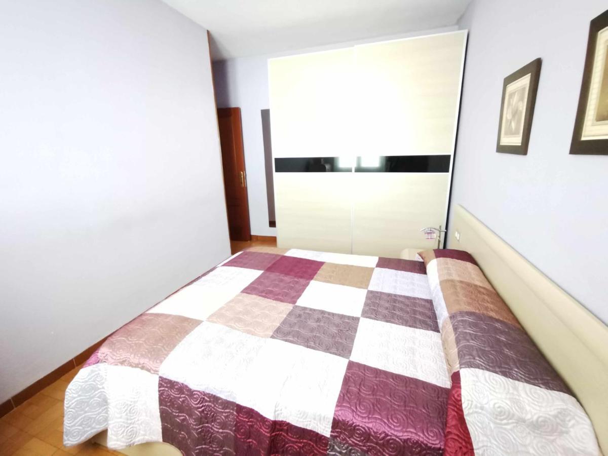 De Planta Con Piscina, Ideal Familias Apartamento