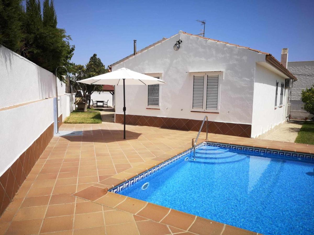 De Planta Con Piscina, Ideal Familias * Tarragona