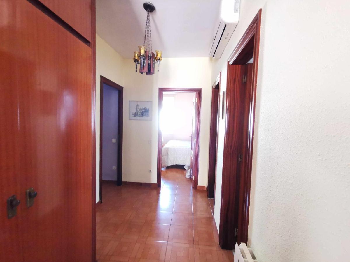 De Planta Con Piscina, Ideal Familias Tarragona