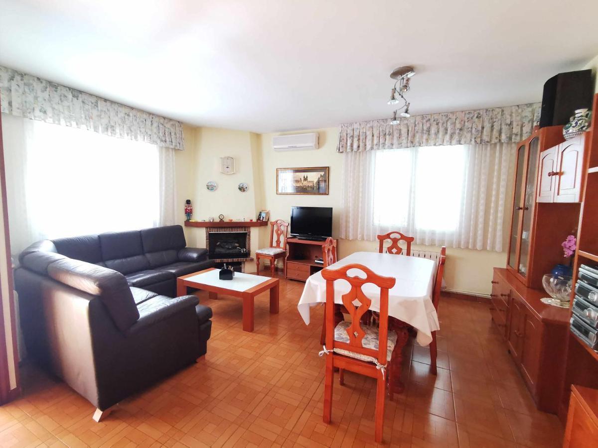 De Planta Con Piscina, Ideal Familias Apartamento Tarragona