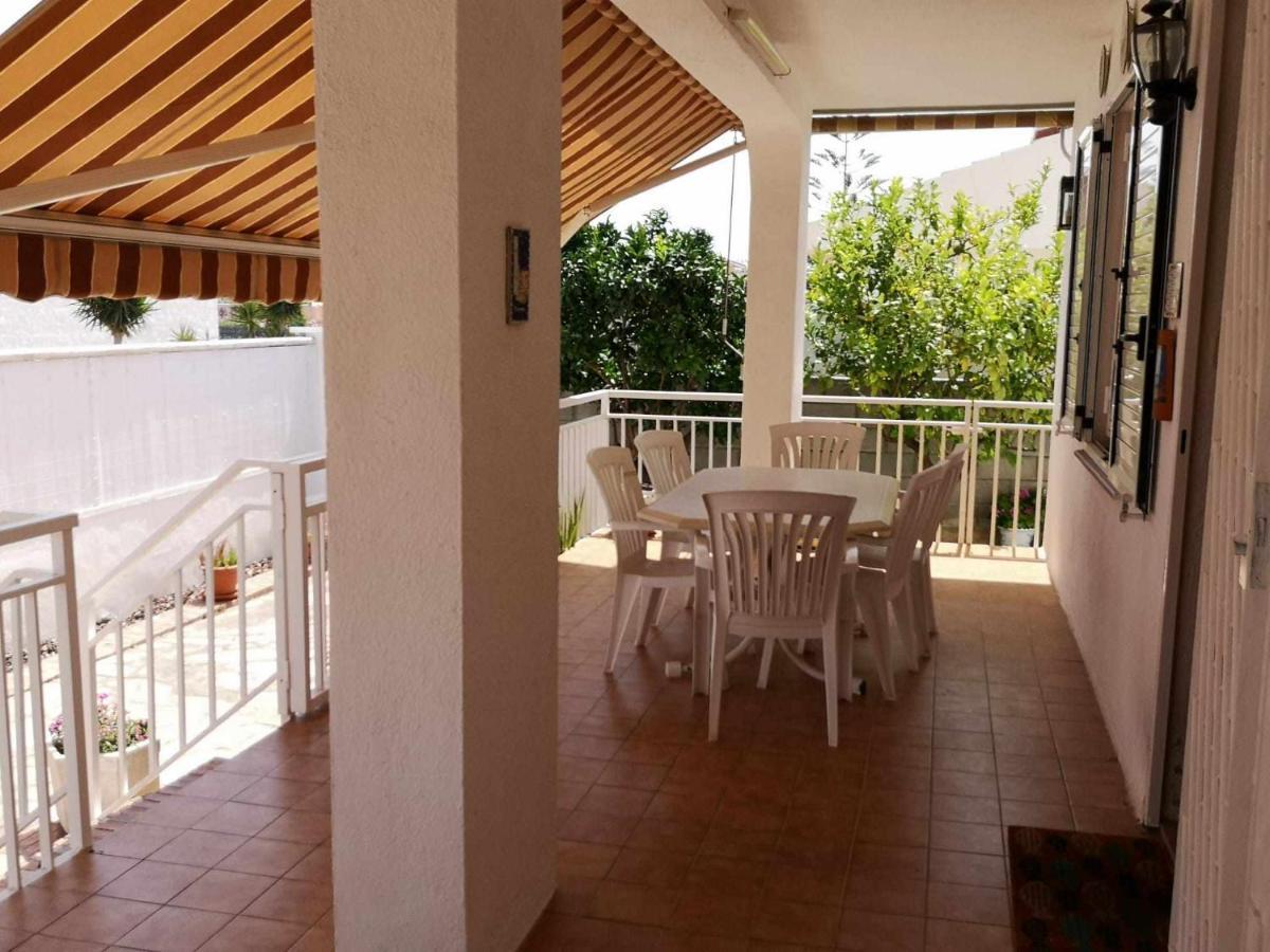 Apartamento De Planta Con Piscina, Ideal Familias Tarragona